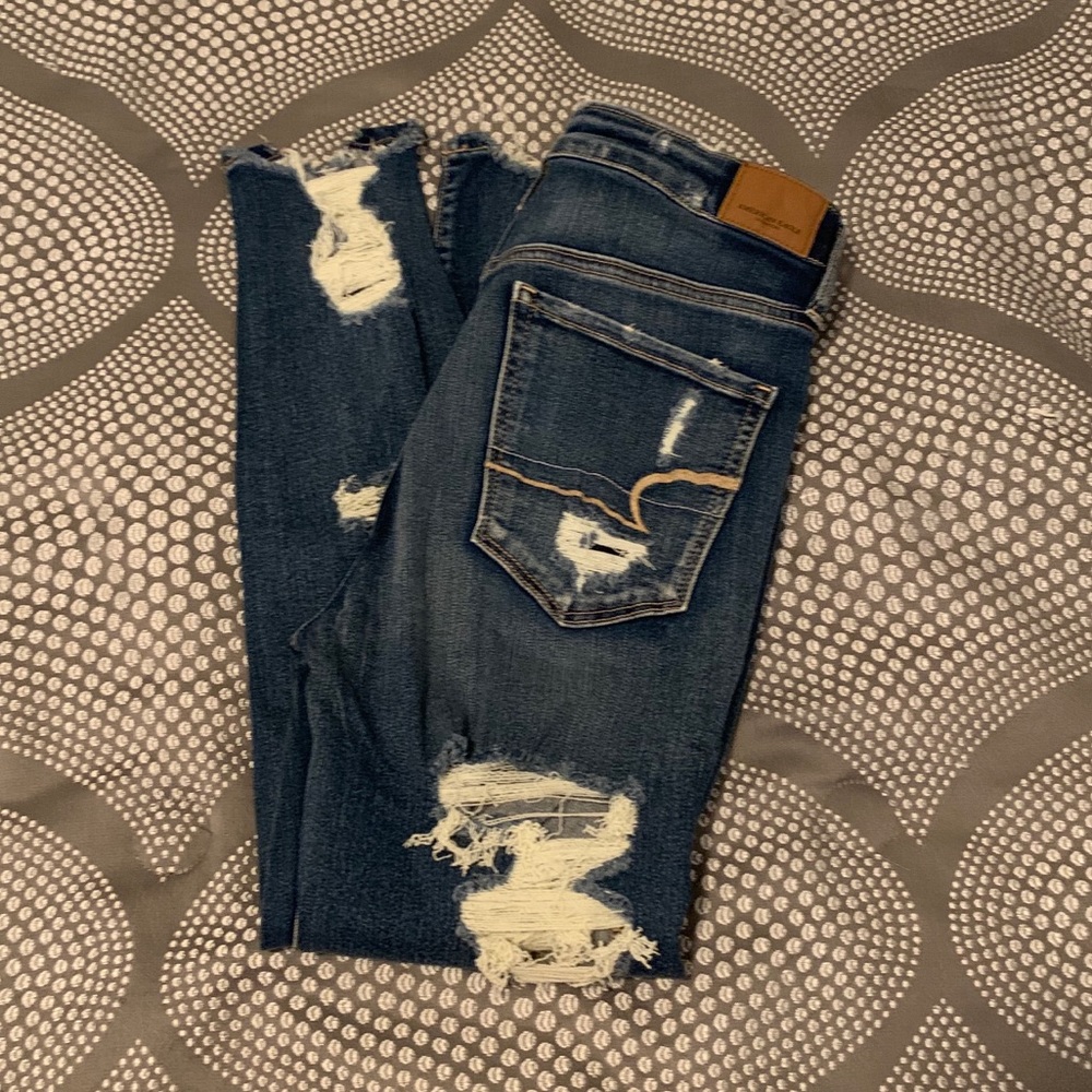 Super distressed jeans